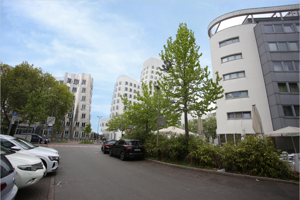 Strasse